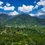 Golden Apple Resort Manali